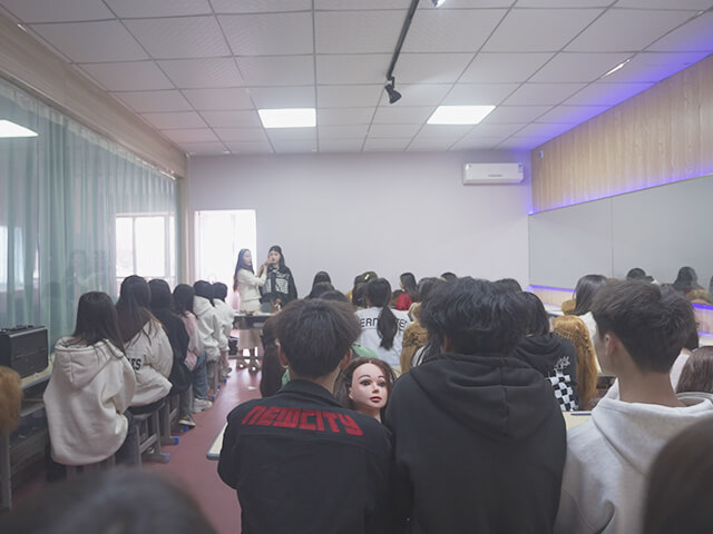 学生上课